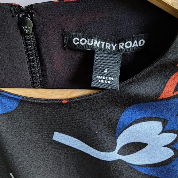 Country Road floral hankerchief hem midi dress - Picture 3 of 6